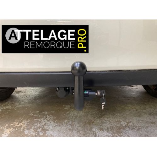 ATTELAGE TOYOTA YARIS 2010 DEMONTABLE SANS OUTILS EN DIAGONAL BRINK THULE