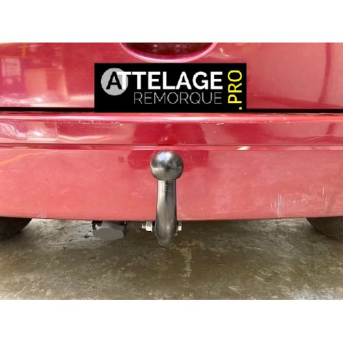 ATTELAGE RENAULT SCENIC 2002 COL DE CYGNE BRINK / THULE