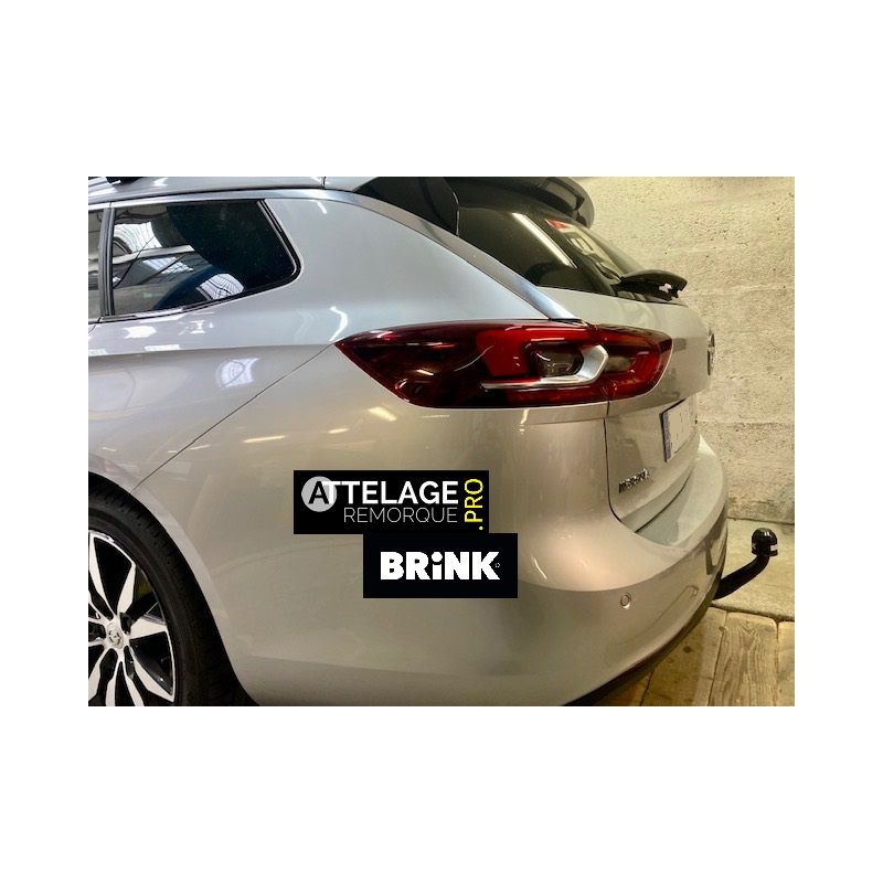 ATTELAGE OPEL INSIGNIA SPORT TOURER 2017 COL DE CYGNE BRINK / THULE