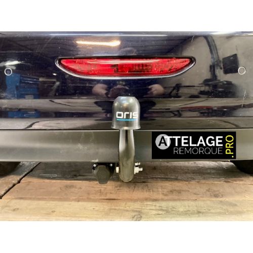 ATTELAGE PEUGEOT 208 2017 COL DE CYGNE BOSAL