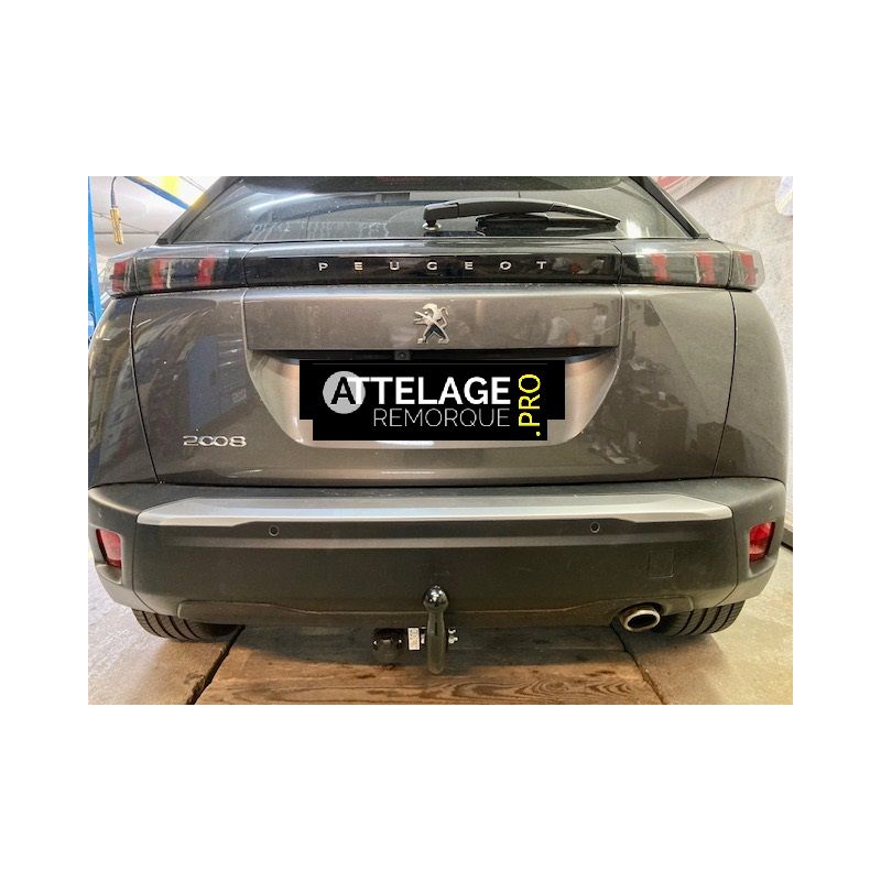 ATTELAGE PEUGEOT 2008 2 COL DE CYGNE BOSAL