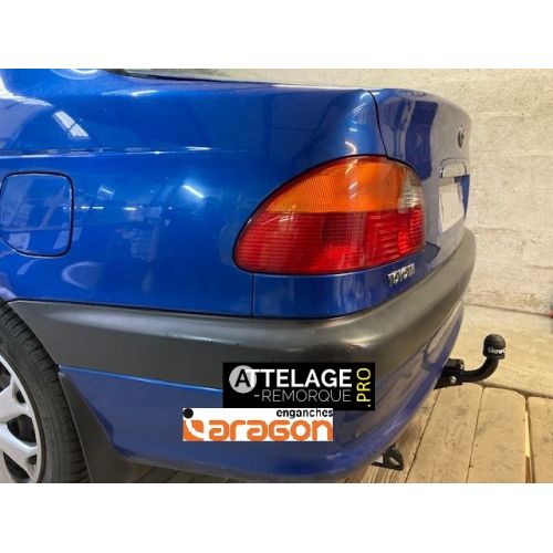 ATTELAGE TOYOTA AVENSIS BERLINE COL DE CYGNE ARAGON