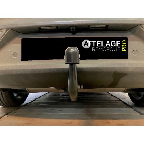 ATTELAGE HYUNDAI I30 FASTBACK COL DE CYGNE SIARR