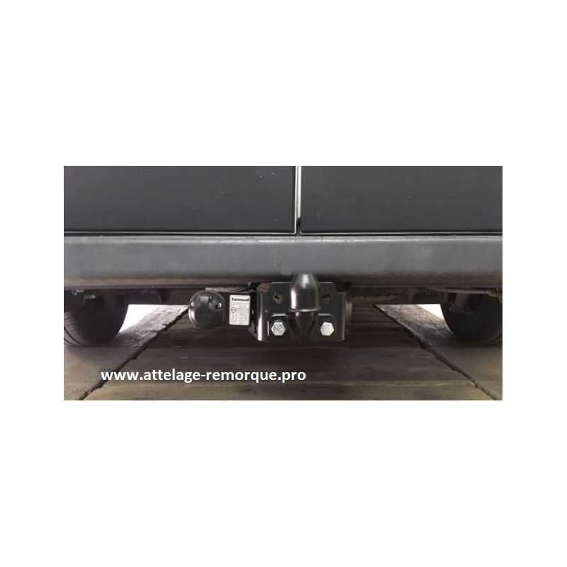 ATTELAGE FIAT DUCATO 2006 ROTULE COUDEE BOSAL