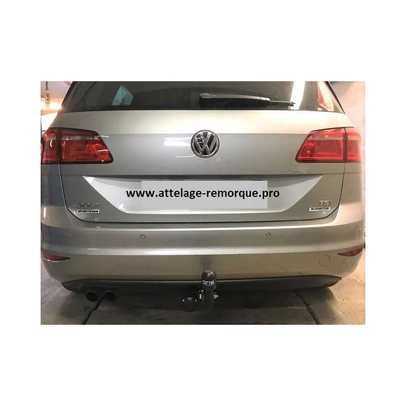 ATTELAGE VOLKSWAGEN GOLF VII SPORTVAN COL DE CYGNE BOSAL