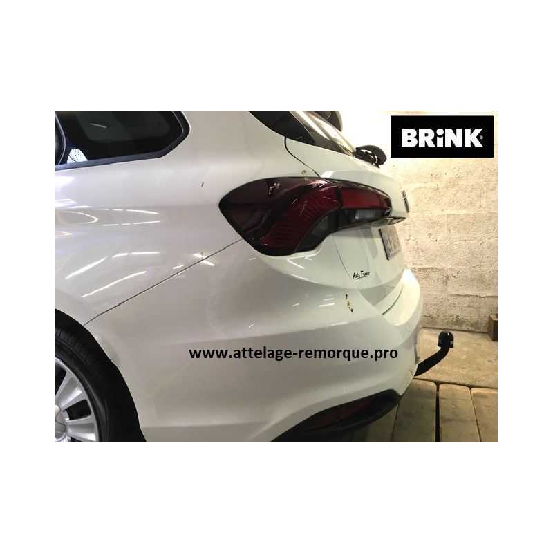 ATTELAGE FIAT TIPO BREAK SW COL DE CYGNE BRINK / THULE