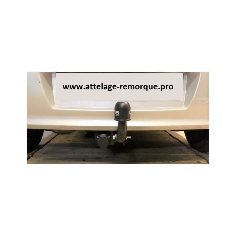 ATTELAGE RENAULT CLIO III COL DE CYGNE BOSAL