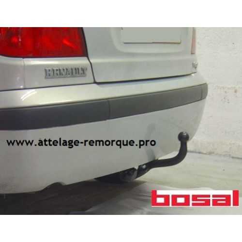 ATTELAGE RENAULT MEGANE I COL DE CYGNE BOSAL