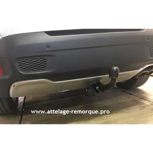 ATTELAGE JEEP RENEGADE COL DE CYGNE BOSAL