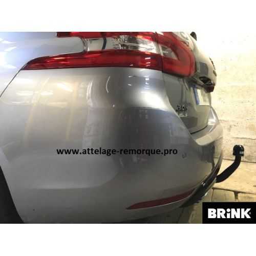 ATTELAGE PEUGEOT 308 SW II GT LINE COL DE CYGNE BRINK