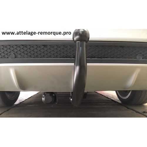 ATTELAGE MERCEDES CLASSE C PACK AMG 2016 RDSOV BRINK THULE