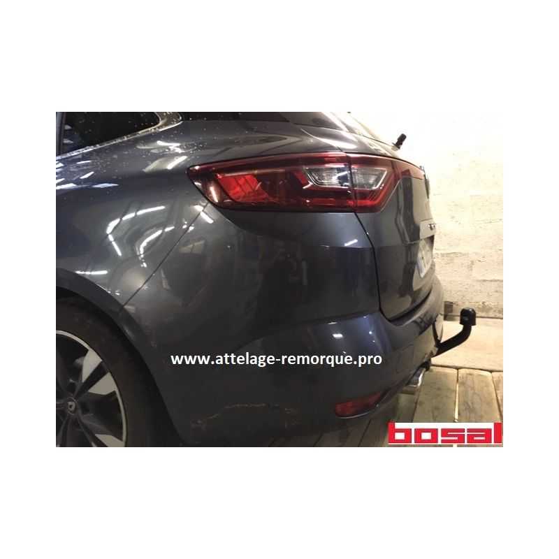 ATTELAGE RENAULT MEGANE IV BREAK COL DE CYGNE BOSAL