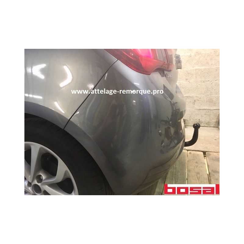 ATTELAGE OPEL CORSA E COL DE CYGNE BOSAL