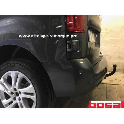 ATTELAGE OPEL VIVARO 2020 COL DE CYGNE BOSAL