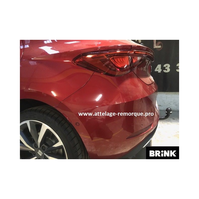 ATTELAGE SEAT LEON IV HYBRIDE 2021 COL DE CYGNE BRINK / THULE