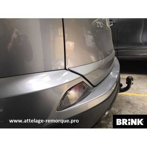 ATTELAGE TOYOTA RAV 4 IV / 4 HYBRID 2017 BMA BRINK THULE