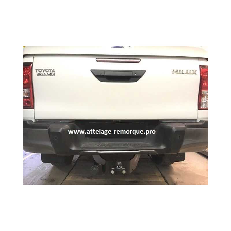 ATTELAGE TOYOTA HILUX 2015 ROTULE COUDEE BOSAL