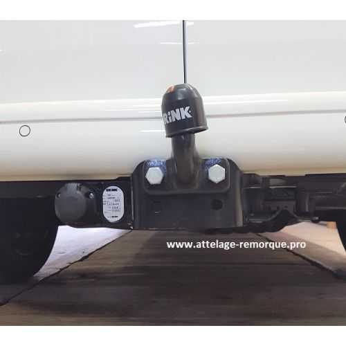ATTELAGE VOLKSWAGEN TRANSPORTER 6 PLATINE BRINK