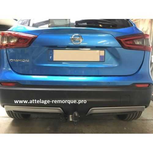 ATTELAGE NISSAN QASHQAI 2021 COL DE CYGNE BOSAL