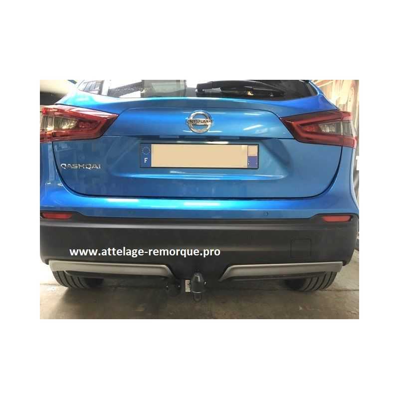 ATTELAGE NISSAN QASHQAI 2021 COL DE CYGNE BOSAL