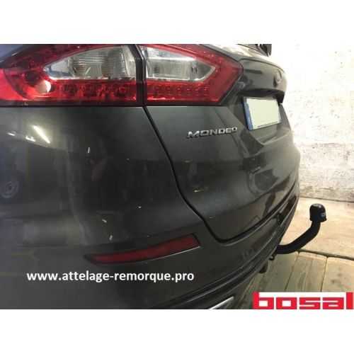 ATTELAGE FORD MONDEO BREAK 2016 COL DE CYGNE BOSAL