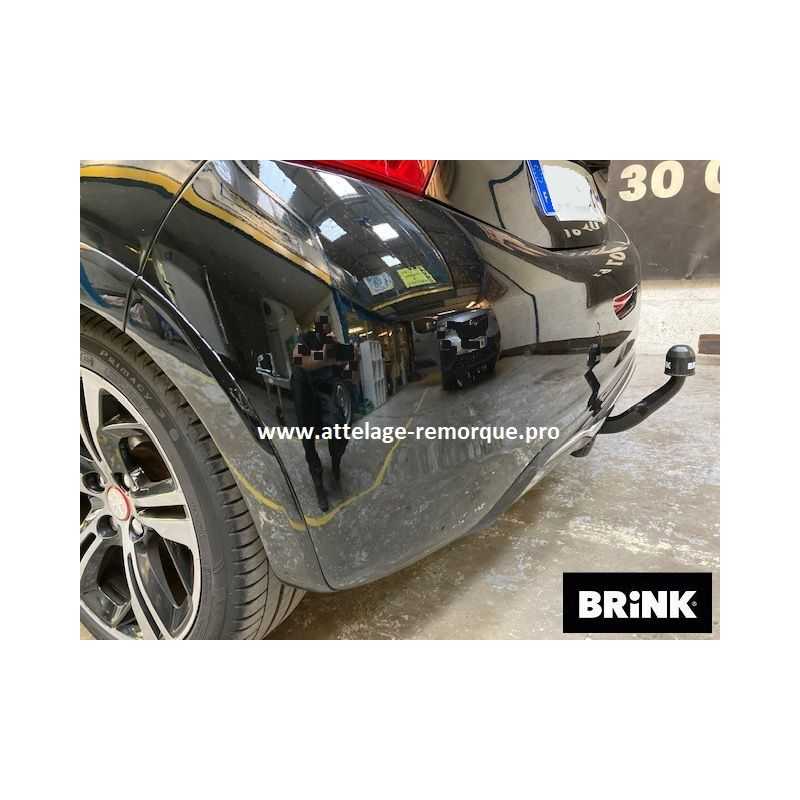 ATTELAGE PEUGEOT 208 GTI COL DE CYGNE BRINK / THULE