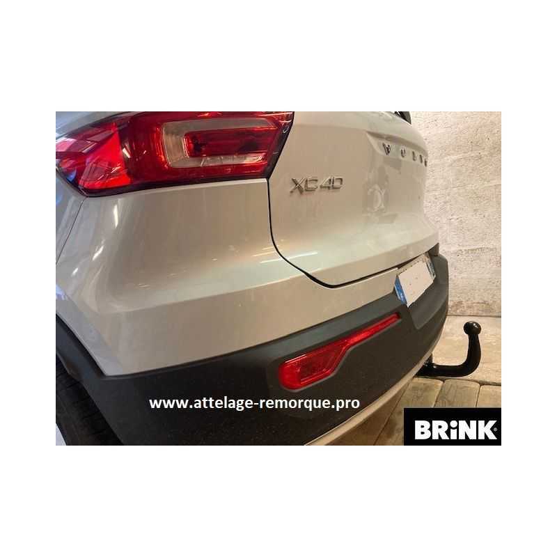 ATTELAGE VOLVO XC40 + HYBRIDE RDSO EN DIAGONAL BRINK THULE