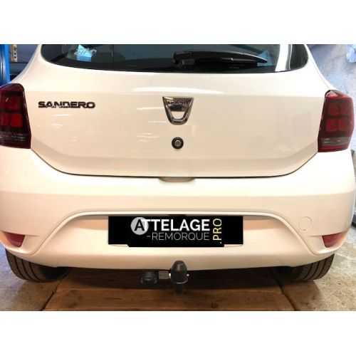 ATTELAGE DACIA SANDERO 2018 COL DE CYGNE BOSAL