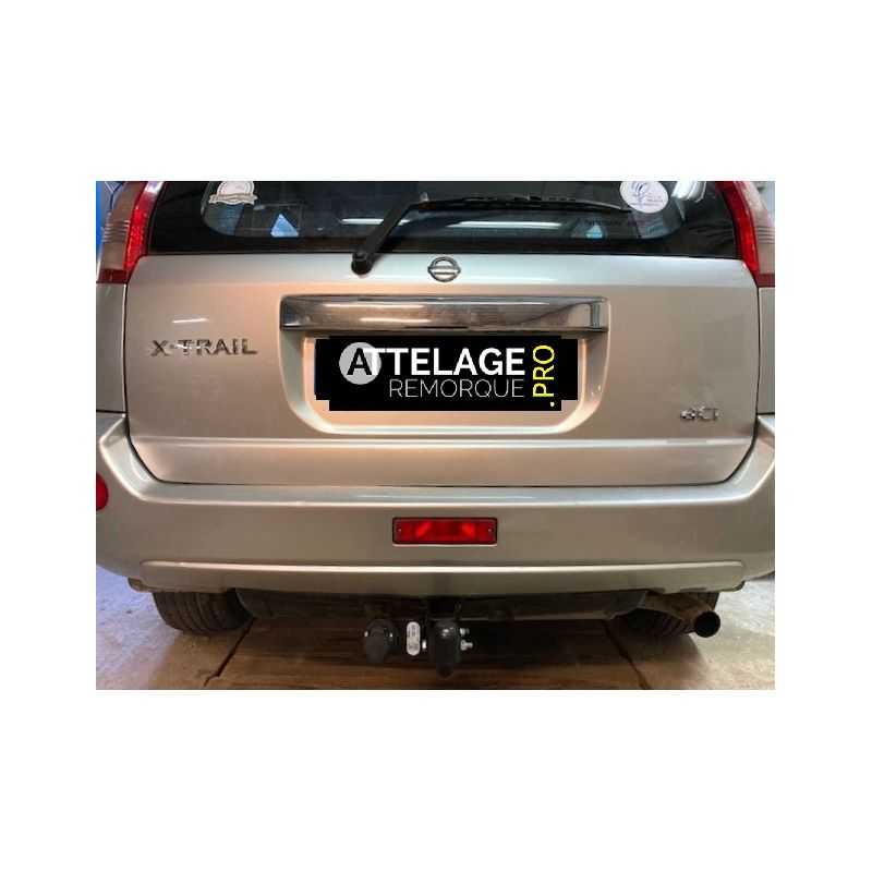 ATTELAGE NISSAN X-TRAIL 2005 COL DE CYGNE BOSAL