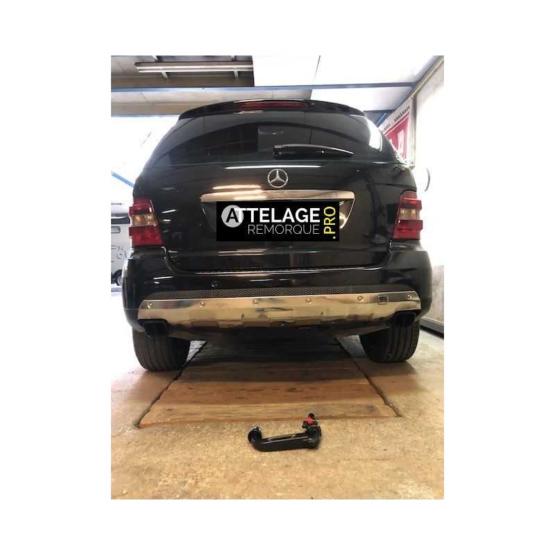 ATTELAGE MERCEDES ML W164 DEMONTABLE SANS OUTILS SIARR