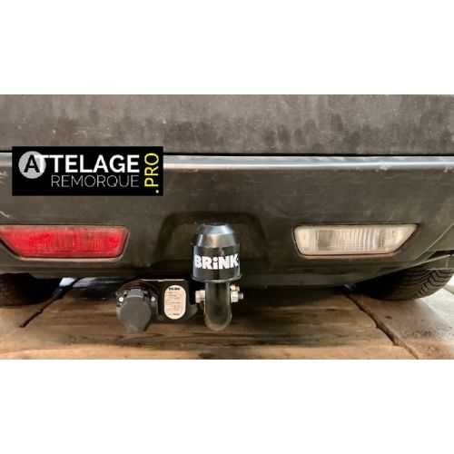 ATTELAGE NISSAN X-TRAIL T31 2013 COL DE CYGNE BRINK / THULE
