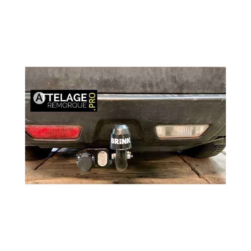 ATTELAGE NISSAN X-TRAIL T31 2013 COL DE CYGNE BRINK / THULE