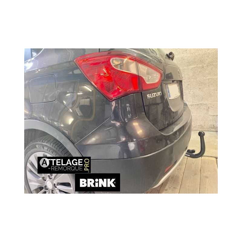 ATTELAGE SUZUKI SX4 S-CROSS 2013 DEMONTABLE SANS OUTILS EN DIAGONAL BRINK THULE