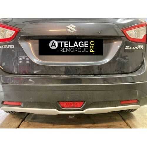 ATTELAGE SUZUKI SX4 S-CROSS 2013 DEMONTABLE SANS OUTILS EN DIAGONAL BRINK THULE
