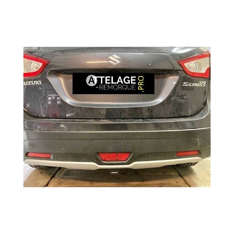 ATTELAGE SUZUKI SX4 S-CROSS 2013 DEMONTABLE SANS OUTILS EN DIAGONAL BRINK THULE