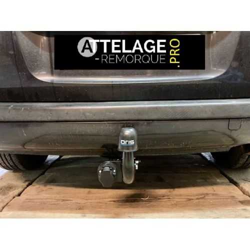 ATTELAGE PEUGEOT 807 COL DE CYGNE BOSAL