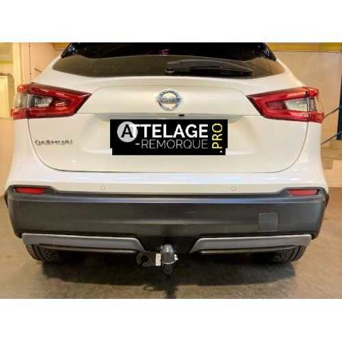 ATTELAGE NISSAN QASHQAI 2 J11 COL DE CYGNE BOSAL