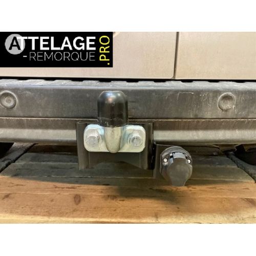 ATTELAGE MERCEDES CITAN COURT PLATINE BOSAL