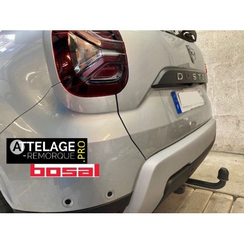 ATTELAGE DACIA DUSTER 2022 COL DE CYGNE BOSAL