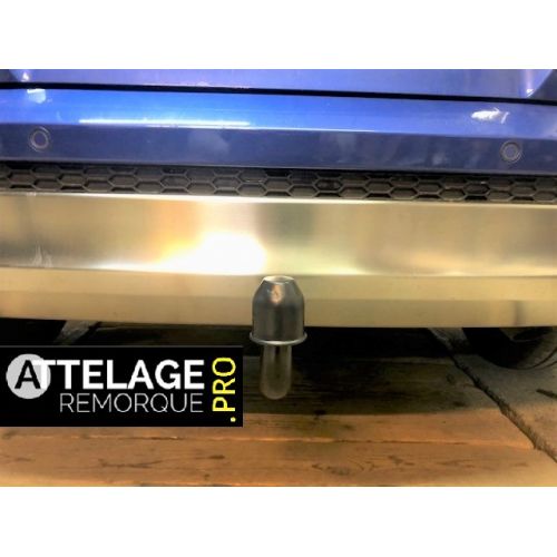 ATTELAGE HYUNDAI TUCSON 2018 COL DE CYGNE BOSAL