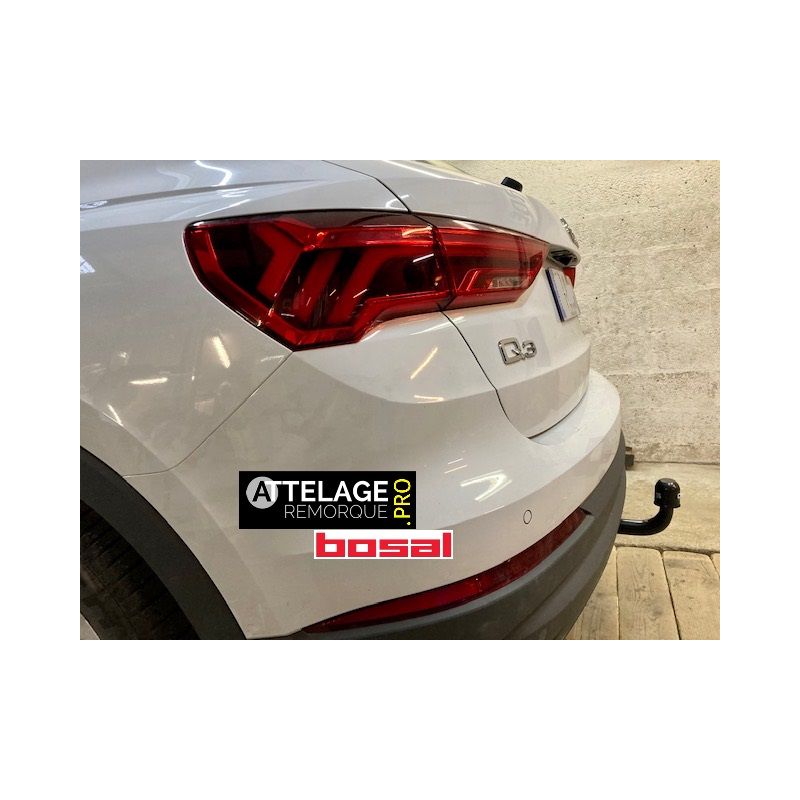 ATTELAGE AUDI Q3 2021 COL DE CYGNE BOSAL