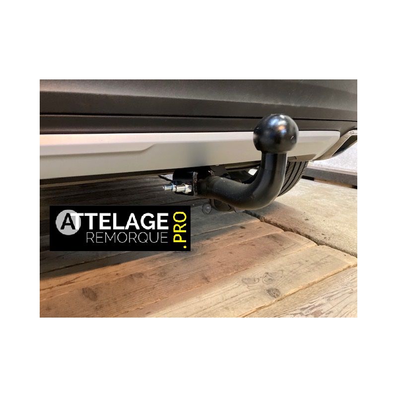 ATTELAGE VOLVO XC40 2019 COL DE CYGNE BOSAL