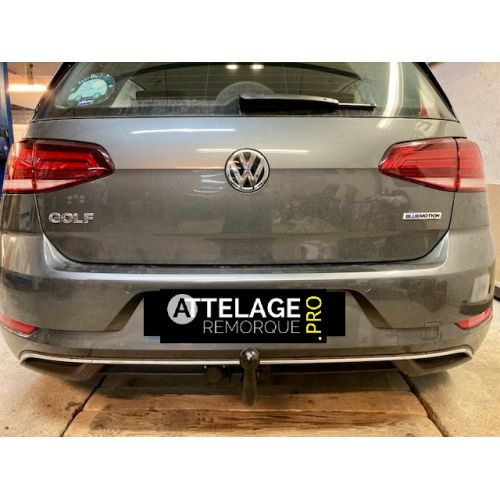 ATTELAGE VOLKSWAGEN GOLF 7 DEMONTABLE SANS OUTILS BRINK THULE