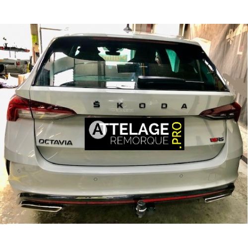 ATTELAGE SKODA OCTAVIA 5 COMBI RS 2021 COL DE CYGNE BRINK / THULE