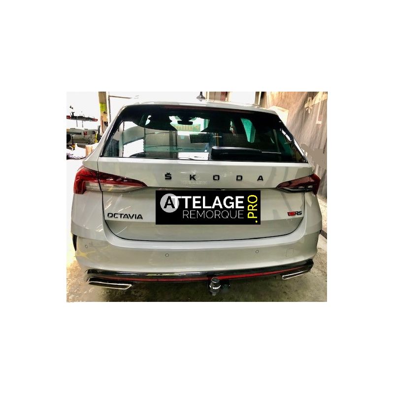 ATTELAGE SKODA OCTAVIA 5 COMBI RS 2021 COL DE CYGNE BRINK / THULE