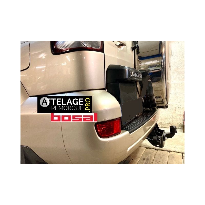ATTELAGE TOYOTA LAND CRUISER J12 PLATINE BOSAL