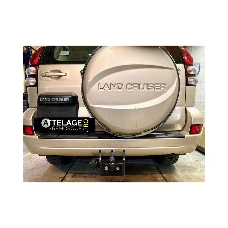 ATTELAGE TOYOTA LAND CRUISER J12 PLATINE BOSAL
