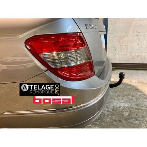 ATTELAGE MERCEDES CLASSE C BREAK S204 DEMONTABLE SANS OUTILS BOSAL