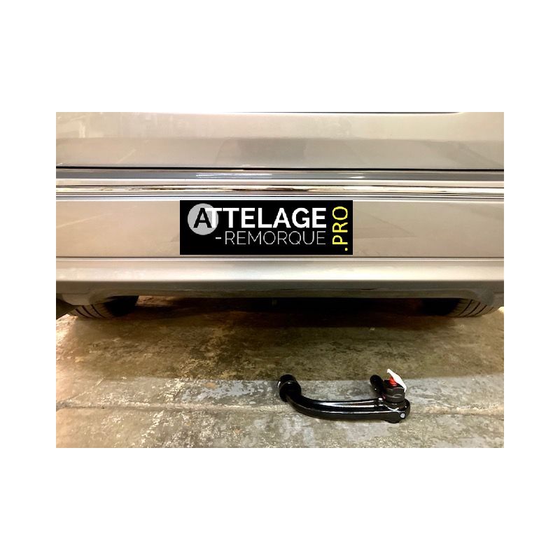 ATTELAGE MERCEDES CLASSE C BREAK S204 DEMONTABLE SANS OUTILS BOSAL