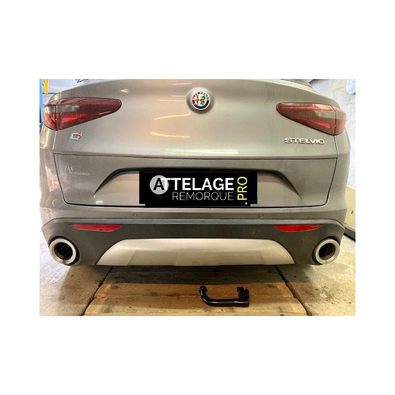 ATTELAGE ALFA ROMEO STELVIO DEMONTABLE SANS OUTILS BRINK THULE